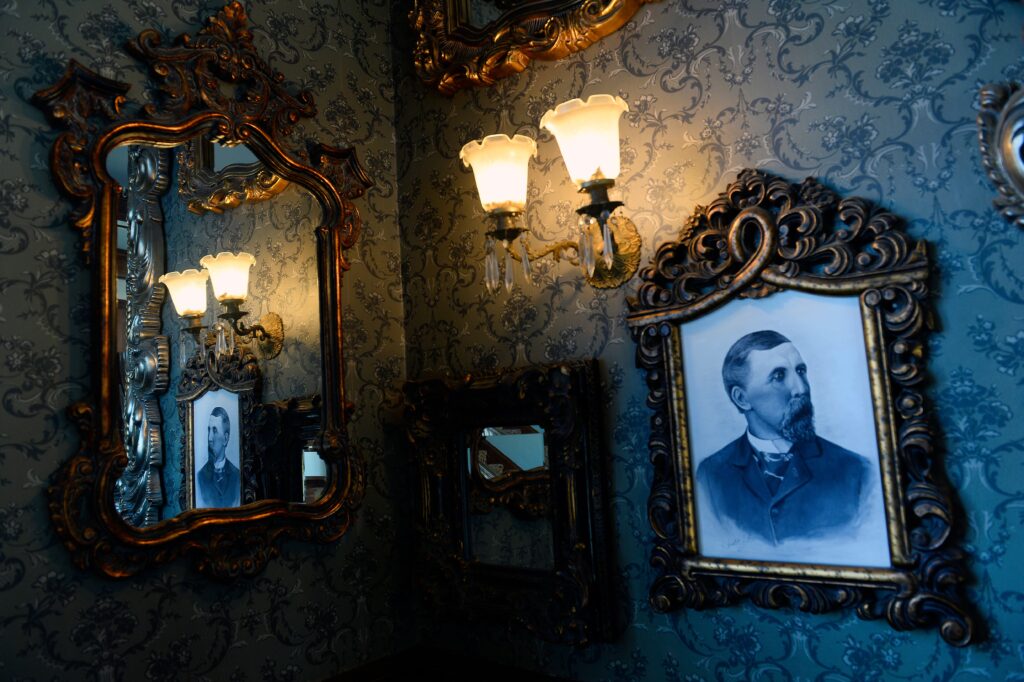 inside image of Stanley hotel 