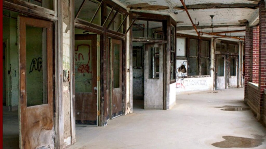 Ghosts of Waverly Hills: Who (or What) Still Lingers?